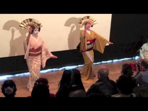 yt-638-Asakusa-Japan-Sightseeing-Tour-Geisha-dance-In-spring